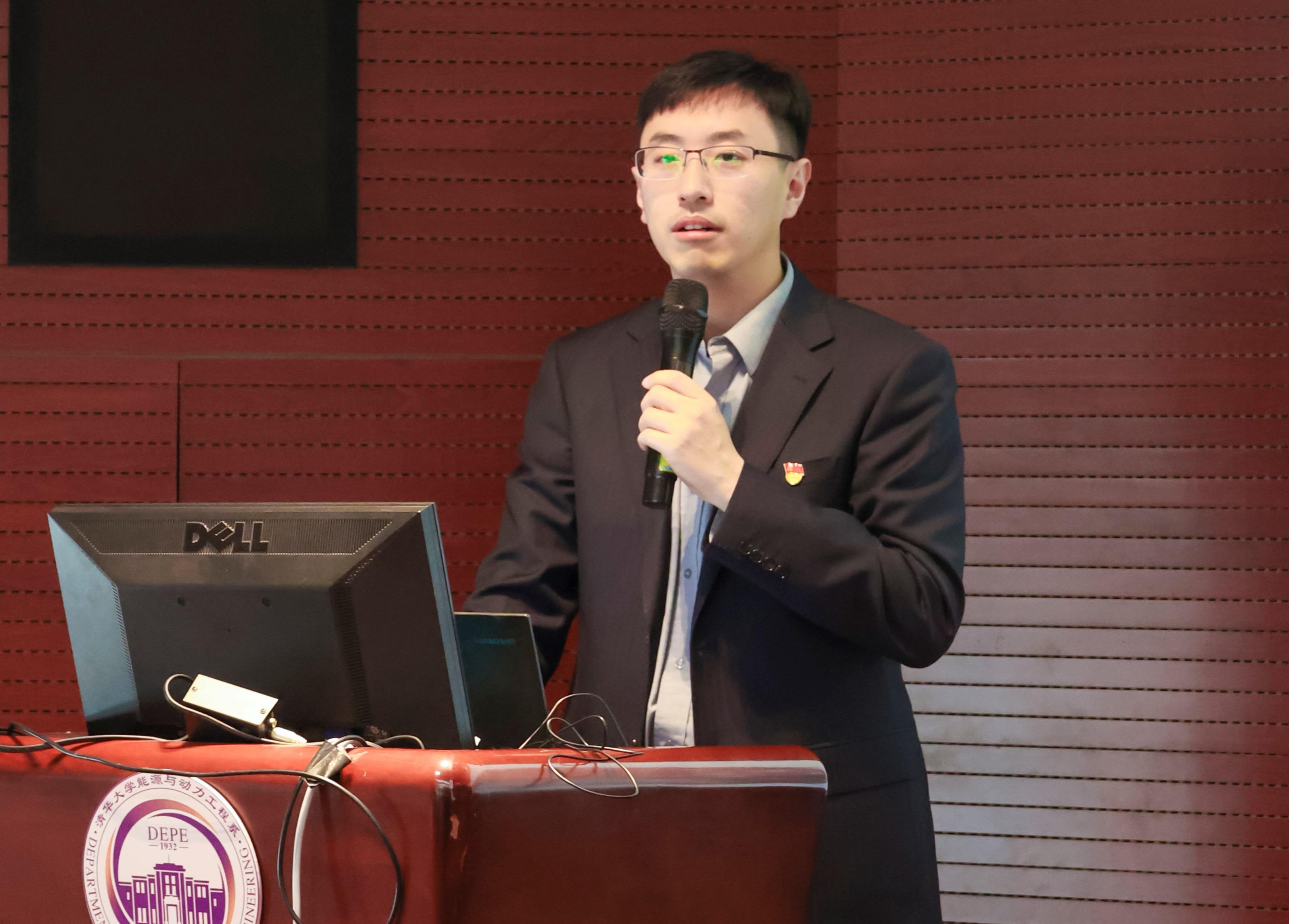 20230408-新闻稿-航天科工三院水下总体部党支部与beat365英国官方网站能动系流机所党支部、能动博201党支部“红色1 1 1”共建活动-郭慧娜-图5-航天三院三部党群处副处长孟老师介绍情况.jpg